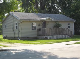 321 S Ward St, Macomb, IL 61455