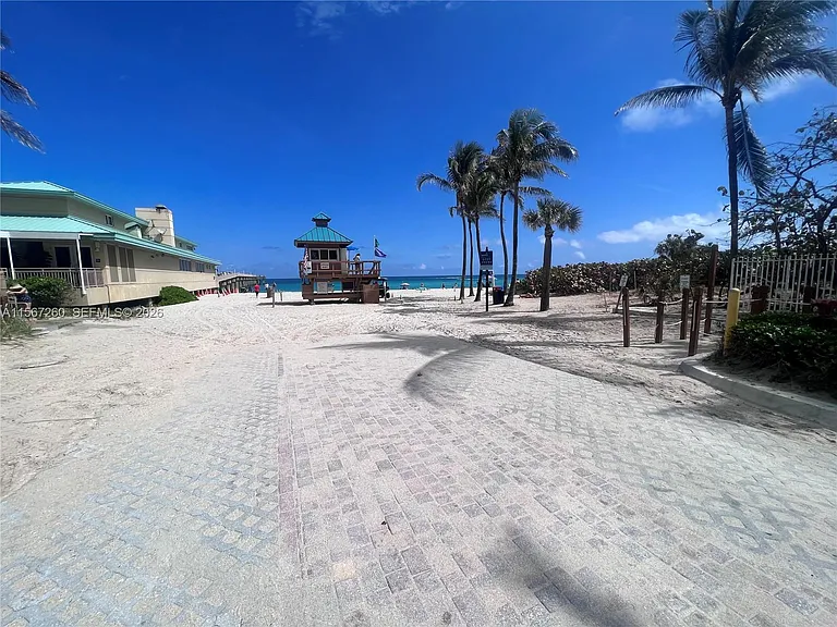 16699 Collins Ave #3009 — Photo 18