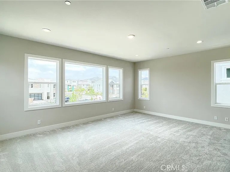 101 Walworth — Photo 19