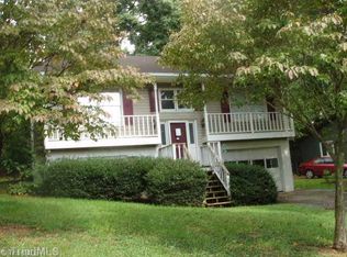 4417 Ansley Dr, Winston Salem, NC 27107