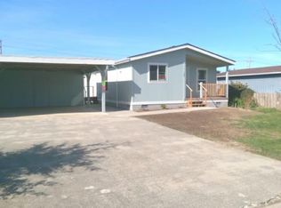 1222 Indiana Ave, Bandon, OR 97411