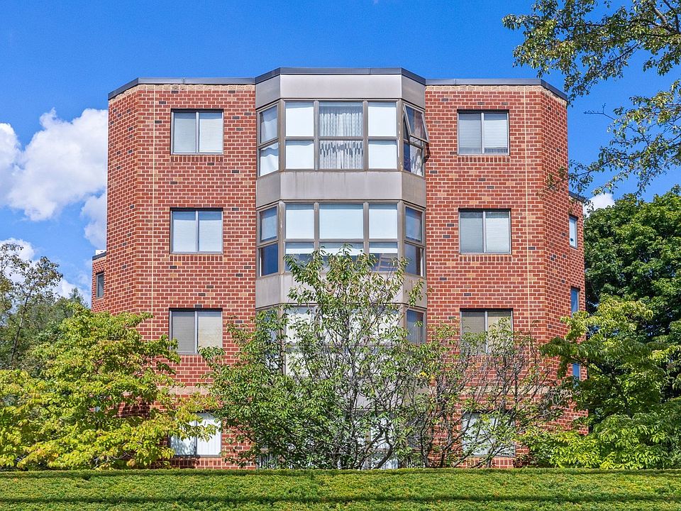 1st image of 975 Massachusetts Ave APT 108