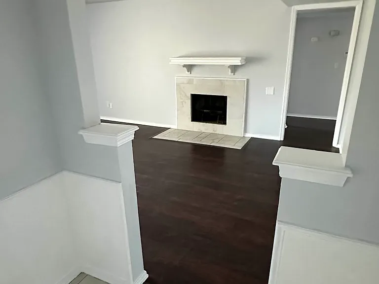 1825 E Lindsey St #2 — Photo 3