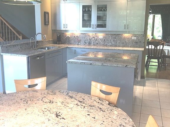 4th image of 24113 Douglas Dr