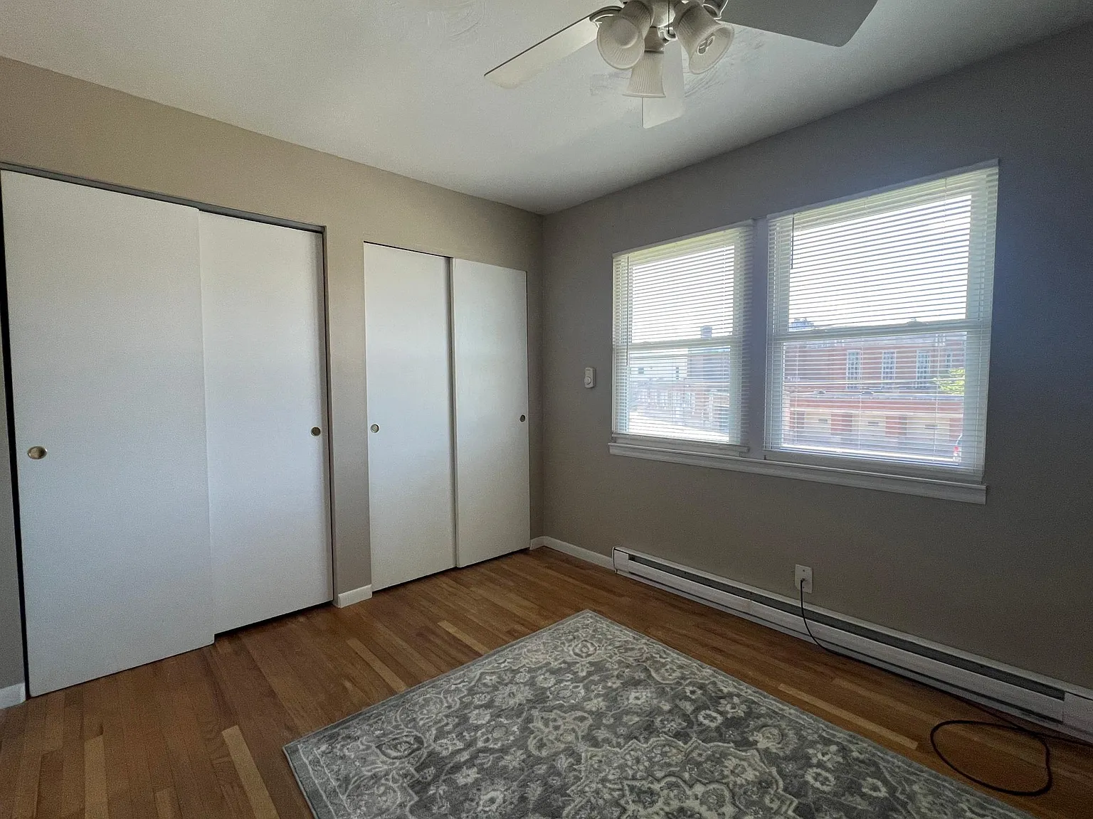 89 N 16th Avenue — Photo 4