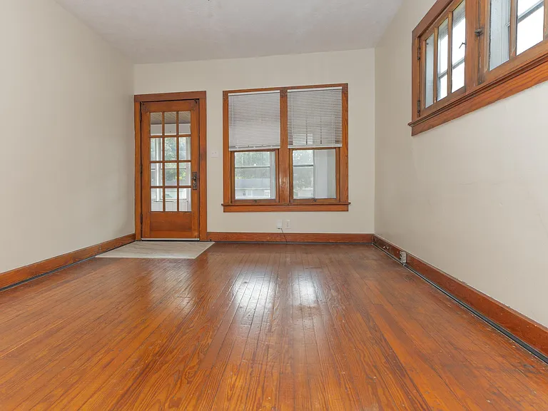 1910 N Weinbach Ave — Photo 12