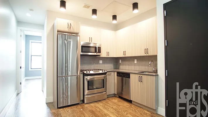 Rented by Lofts and Flats LLC | media 29