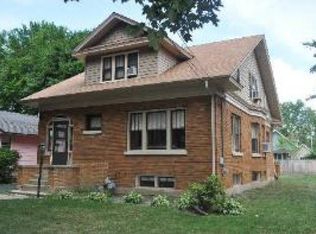 53 N Edison Ave, Elgin, IL 60123