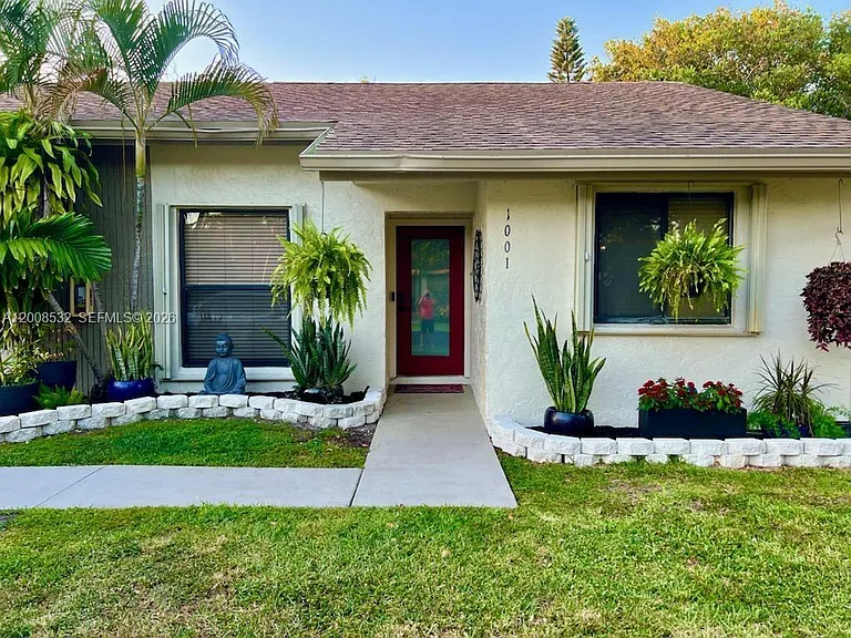 3064 S Oakland Forest Dr #1001 — Photo 1