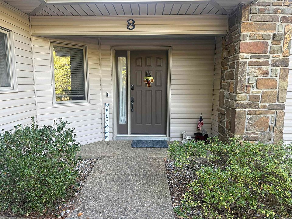 2nd image of 8 Lopez Cir