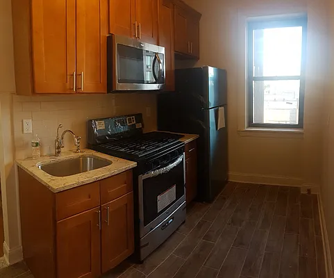 Rented by Smart NY Realty LLC | media 11