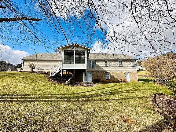 5th image of 358 Wentworth Ln