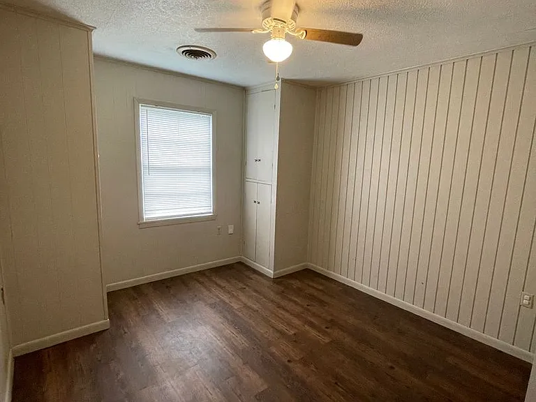821 Garden Dr — Photo 8