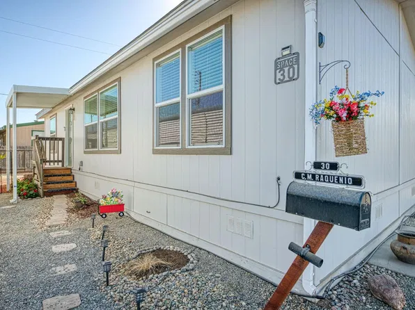 1551 6th Avenue Dr Space 30, Kingsburg, CA 93631