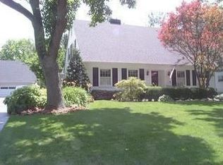 2632 Kent Rd, Columbus, OH 43221