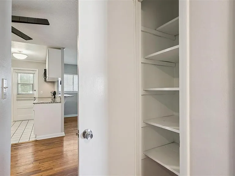 320 Lakeview St #213 — Photo 13