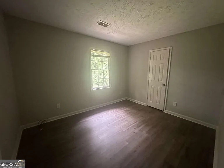 40 Lake Ct — Photo 22