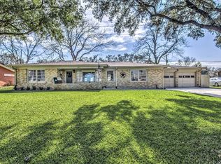 1913 Evergreen Ln, La Marque, TX 77568
