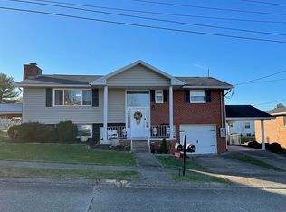 2604 David Lee Dr, Parkersburg, WV 26101