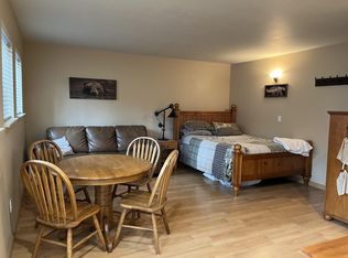 56856 Enterprise Dr #G8, Sunriver, OR 97707