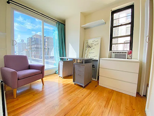 Rented by Bond New York | media 39