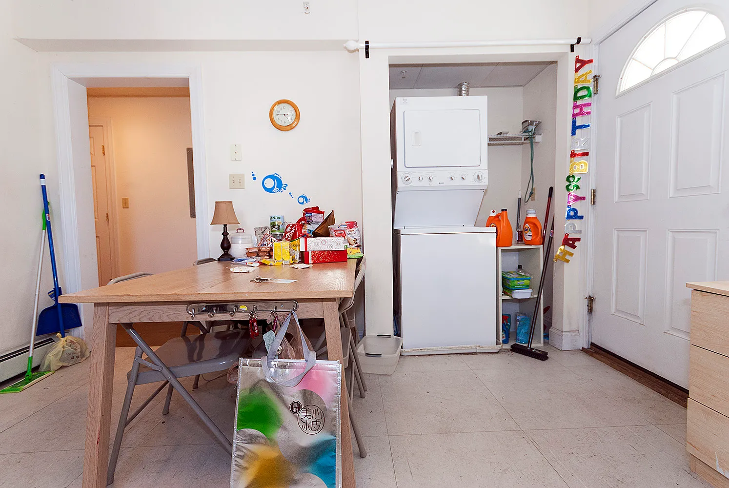 2 bed, 850 sqft, $3,000 — Photo 2