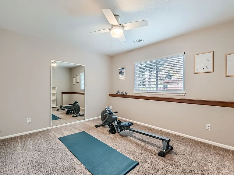 284 Dover Ct — Photo 25