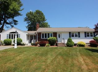 8 Peach Ave, Billerica, MA 01821