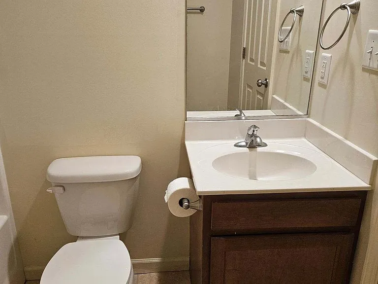 160 Spring Garden Cir — Photo 12