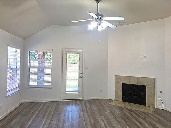 5th image of 12128 Tacoma Ridge Dr