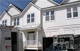 2nd image of 202 Rivergate Lane