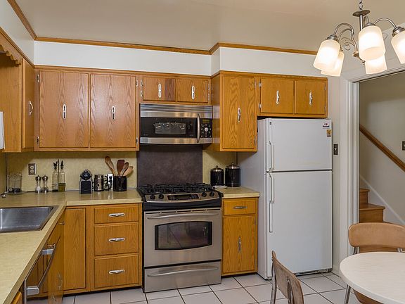4th image of 5313 W Grace St