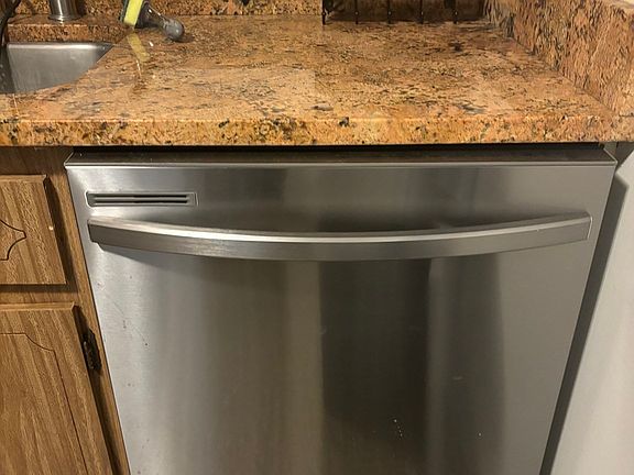 4th image of 25 Willis St APT 27