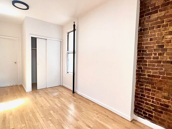 2nd image of 206 E 6th St APT 13