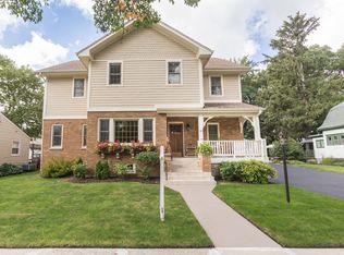 120 S Hickory Ave, Bartlett, IL