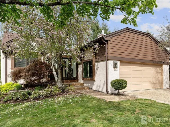 198 Sayre Dr, Princeton, NJ 08540