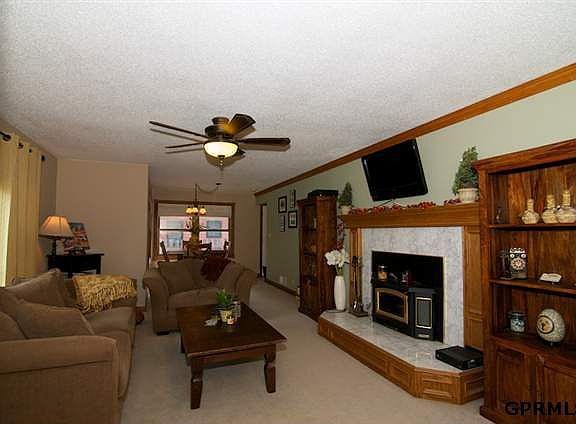 2nd image of 2708 Crawford St