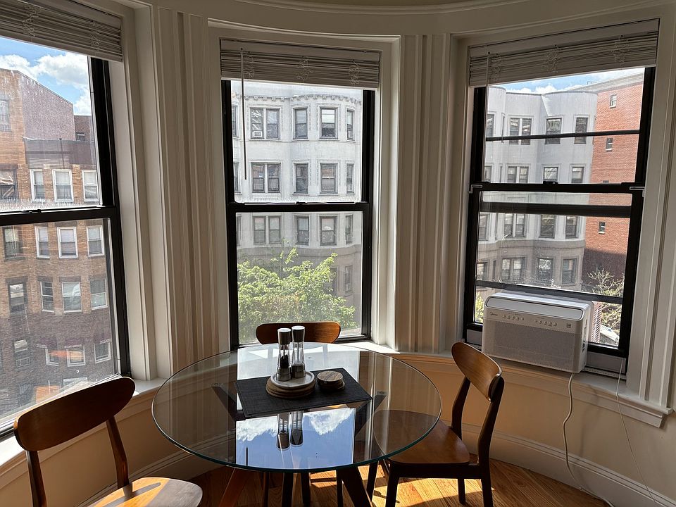1st image of 85 Westland Ave #15