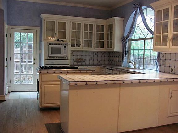 4th image of 246 Winding Hollow Ln