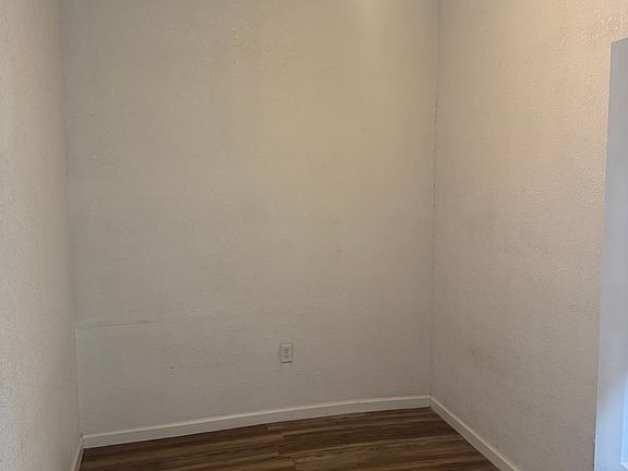 4th image of 2616 Monterey St #102