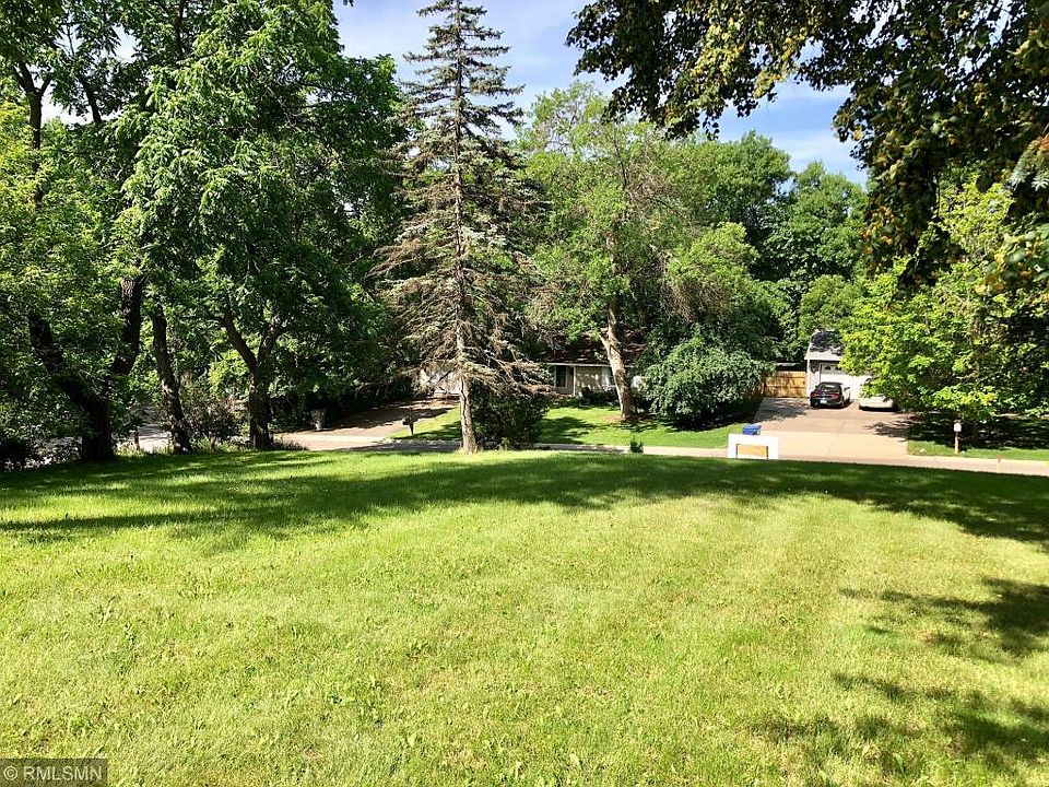1st image of 60XX Walnut Dr