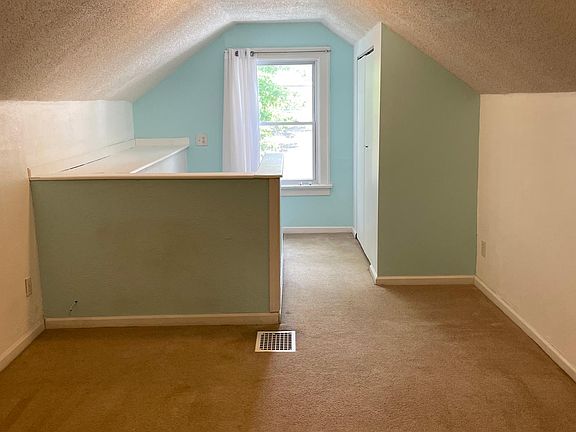 Bedroom 3 (Upstairs)