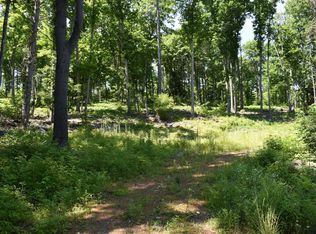 13 Lovejoy Pond Rd, Wayne, ME 04284