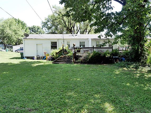 5th image of 715 Science Hill Dr