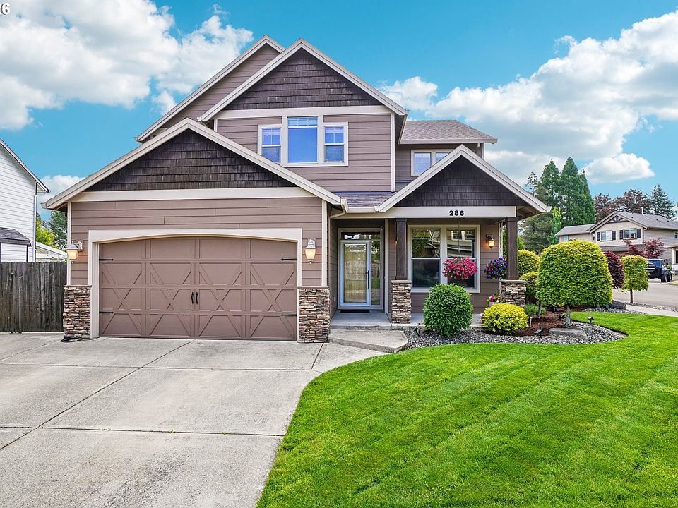 1st image of 286 SE Condor Dr
