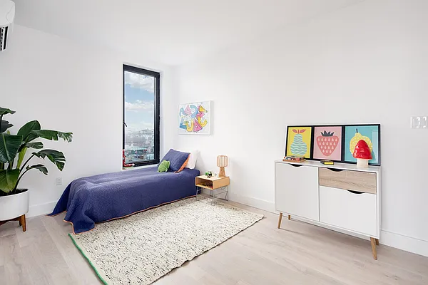 Sold by Compass | media 18