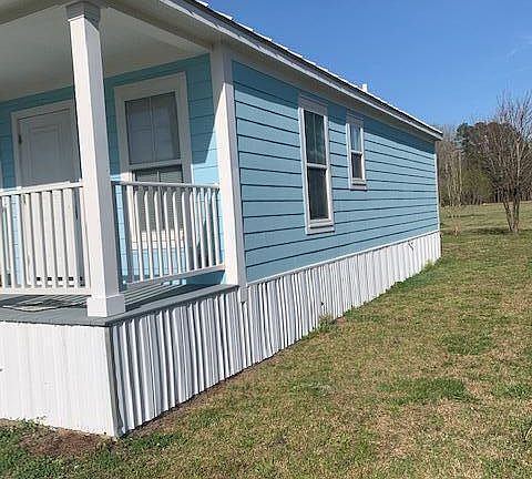 2nd image of 1740 White Oak River Rd