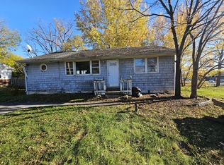 5920 Lakeshore Rd, Cicero, NY 13039