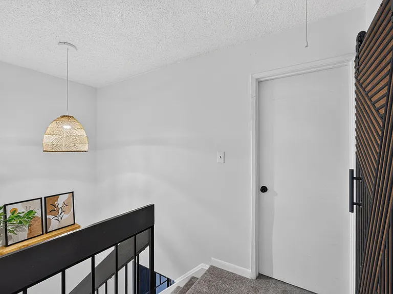 2190 Cartwright Pl — Photo 37