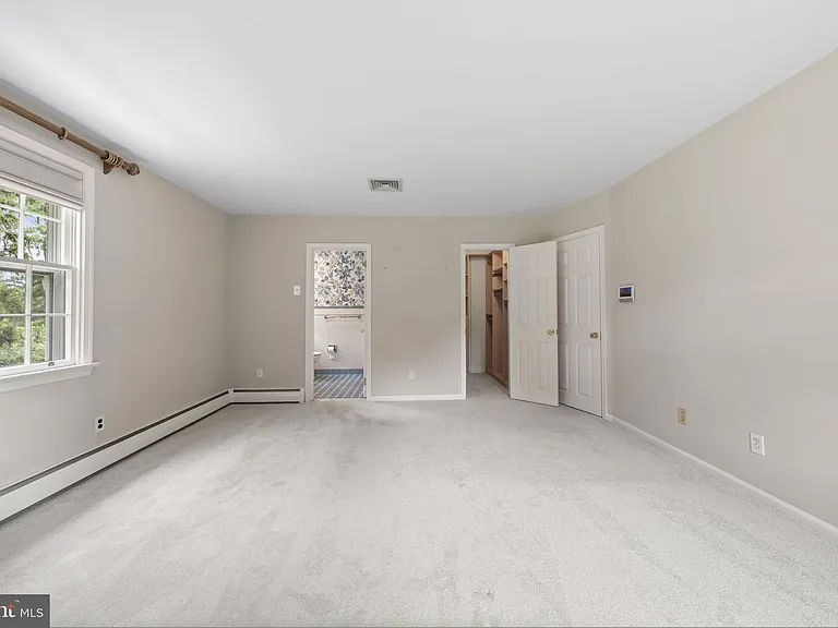 1026 Waltham Rd — Photo 15